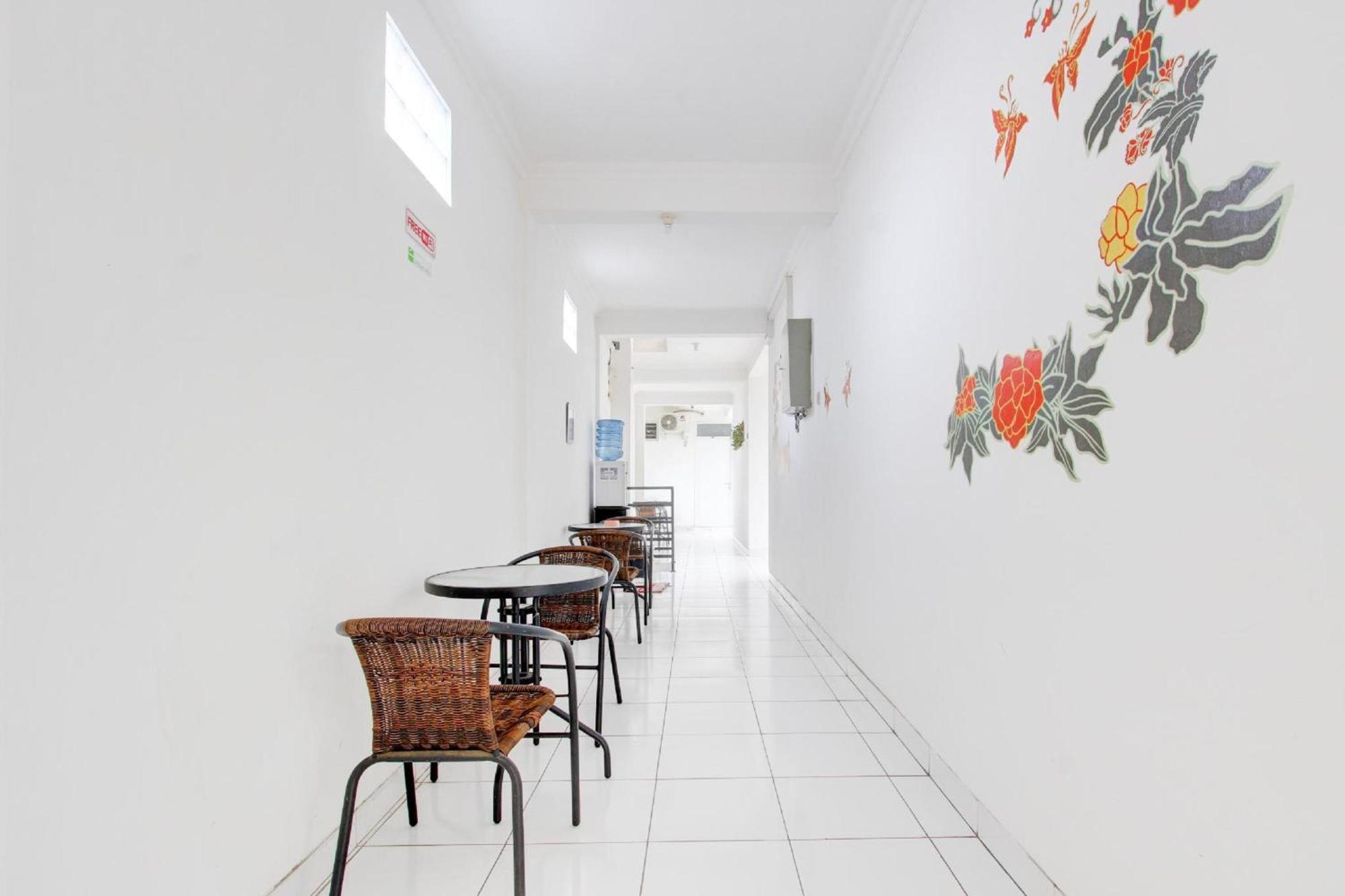 Hotel O Wisma Arya 2 Maguwo Extérieur photo